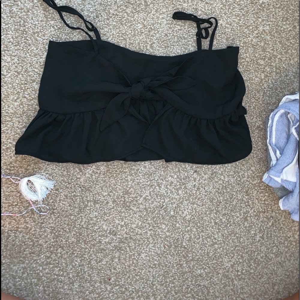 Front tie cropped top